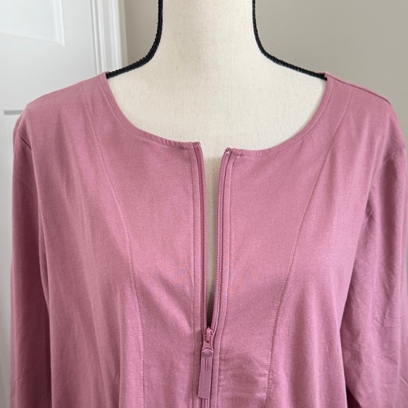 Pink Zip-Up lightweight Robe - Picture 4 of 7